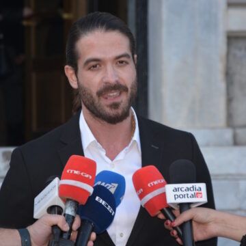 Άρης Μουγκοπέτρος