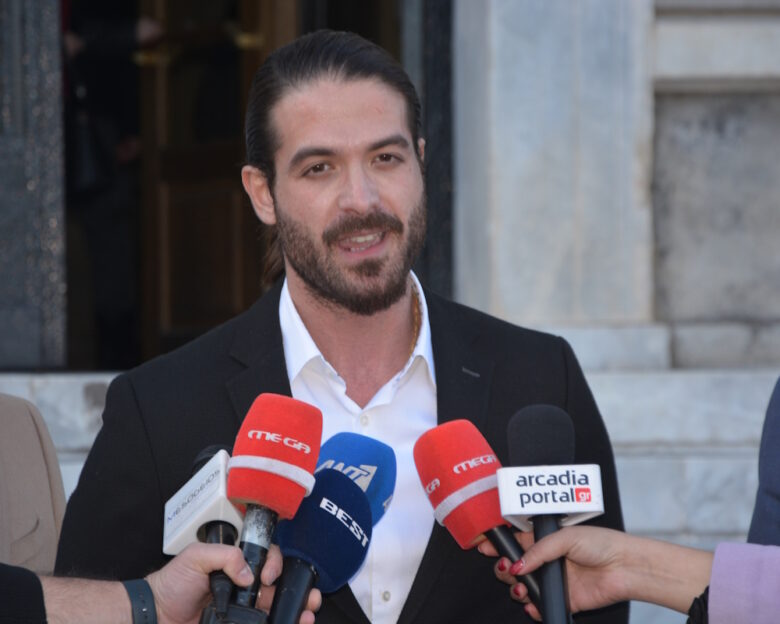 Άρης Μουγκοπέτρος