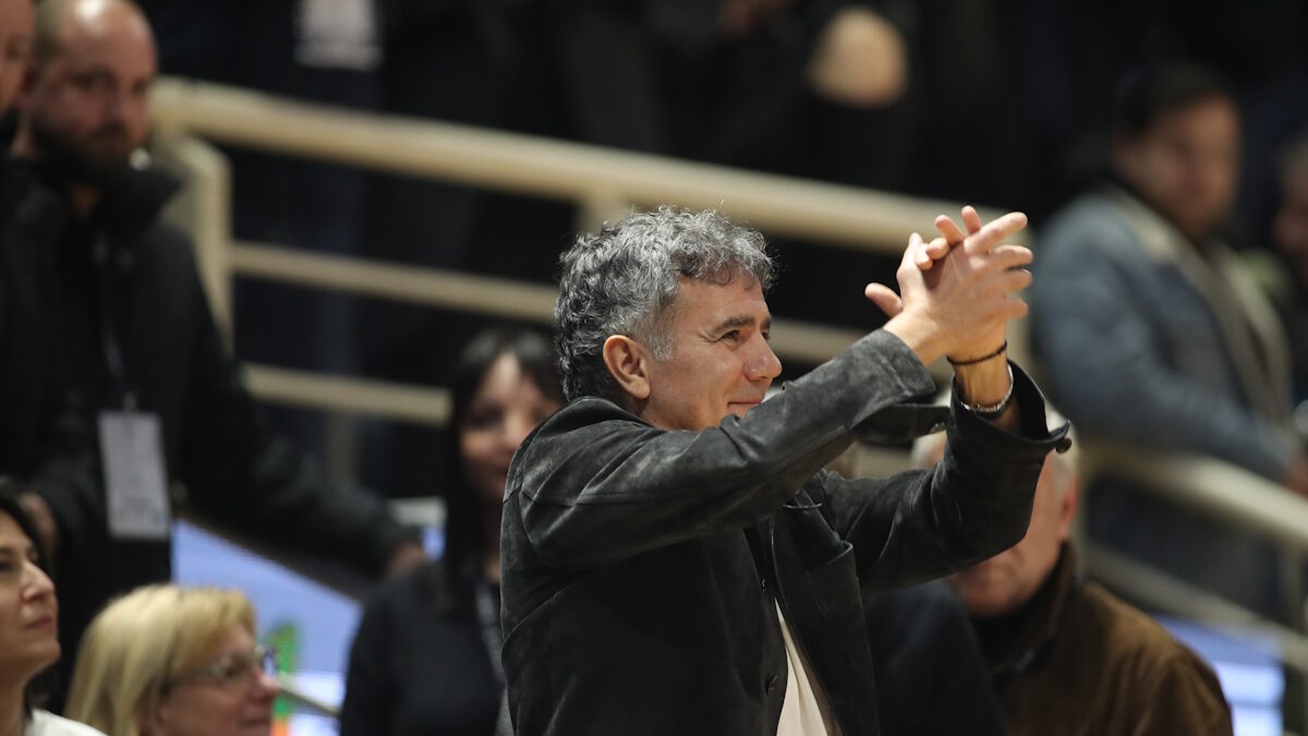 Μυστακίδης