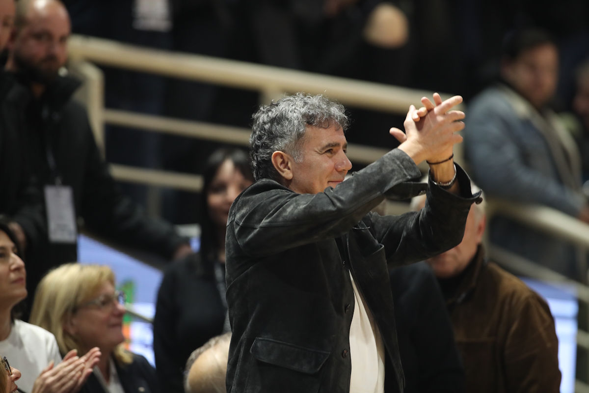 Μυστακίδης