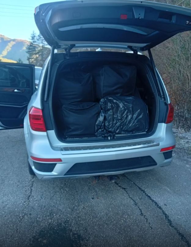 Το αυτοκίνητο της σπείρας με τα ναρκωτικά