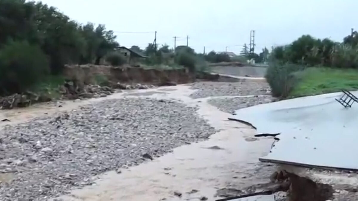Ο δρόμος που εξαφανίστηκε στη Νέα Περάμο