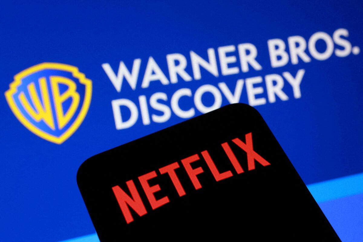 Netflix και Warner Bros Discovery logos