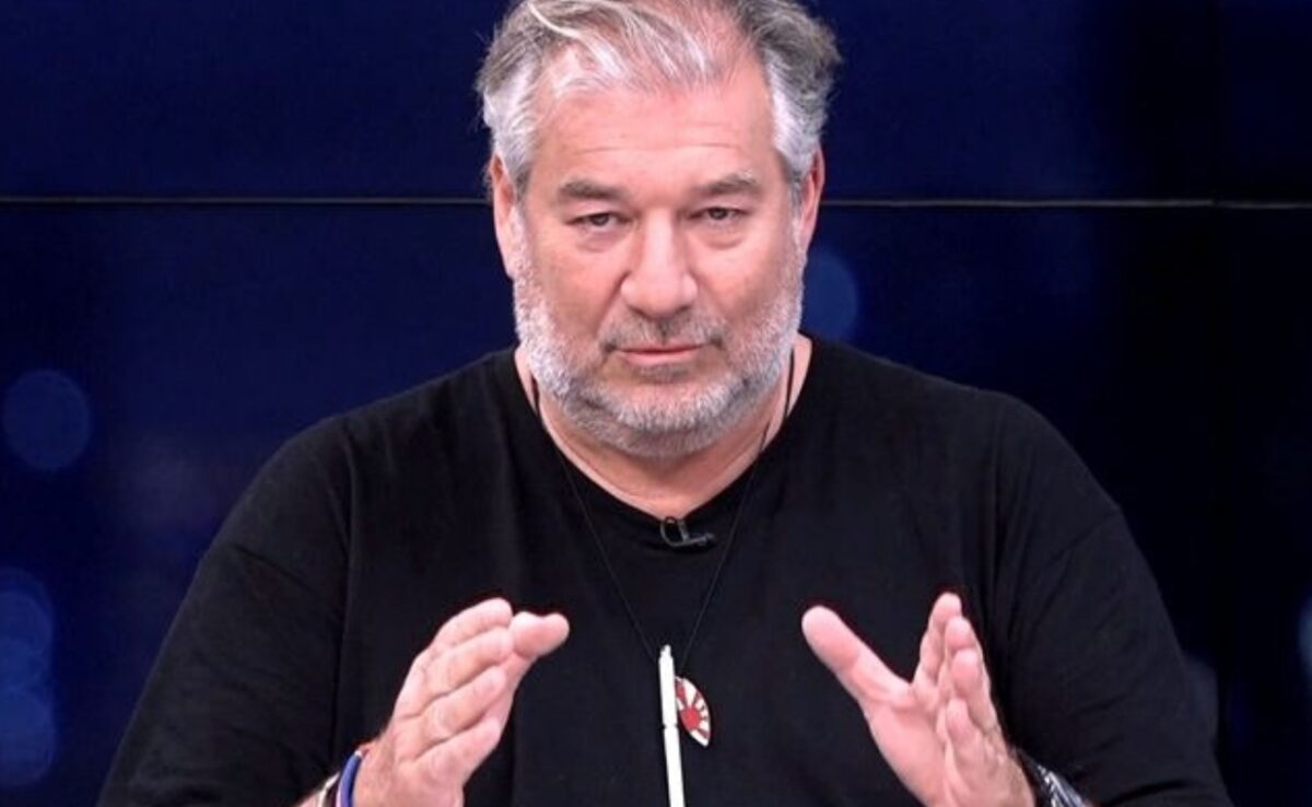 Νίκος Καραχάλιος