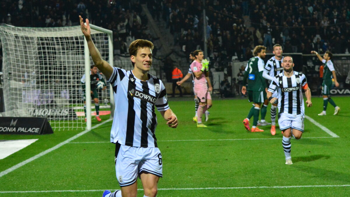 Ο Κωνσταντέλιας πανηγυρίζει κόντρα στον Παναθηναϊκό (ΒΑΣΙΛΗΣ ΒΕΡΒΕΡΙΔΗΣ