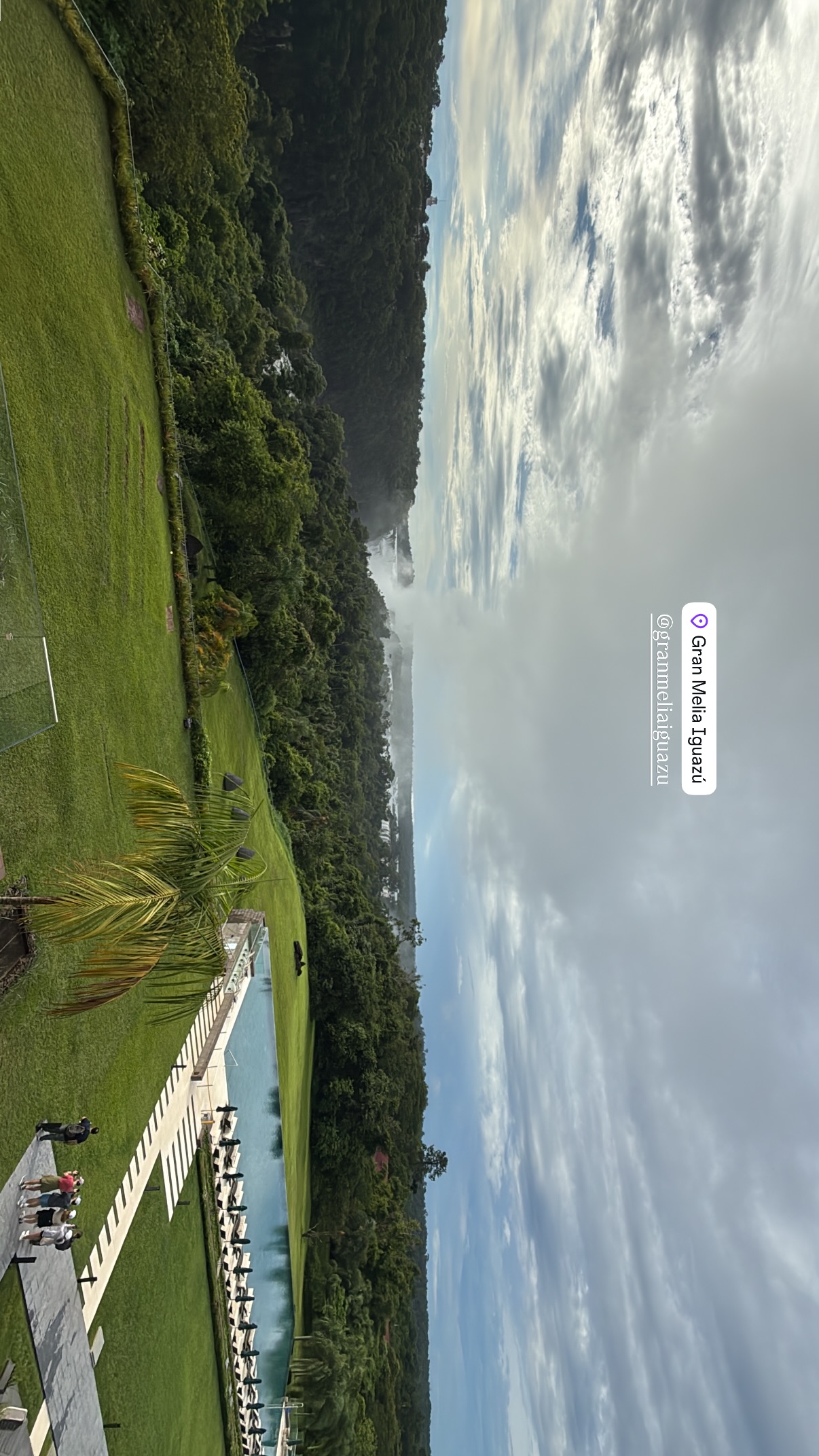 Αθηνά Οικονομάκου