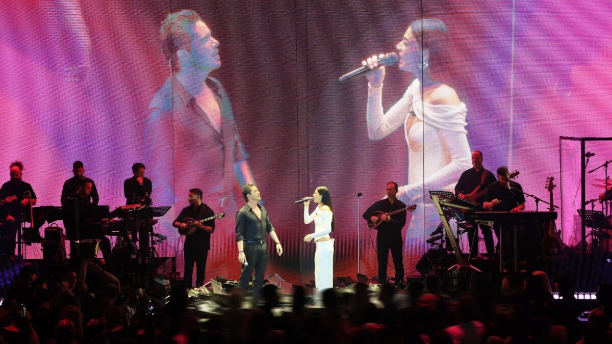 Νίκος Οικονομόπουλος