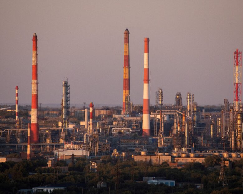 IEA: Στο ναδίρ τα έσοδα της Ρωσίας από τις εξαγωγές πετρελαίου από την πανδημία του κορονοϊού