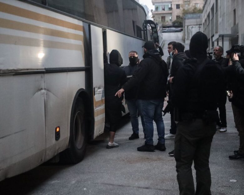 ΟΠΕΚΕΠΕ: Στο κτίριο της Ευρωπαϊκής Εισαγγελίας οι 15 συλληφθέντες για τις παράνομες αγροτικές επιδοτήσεις