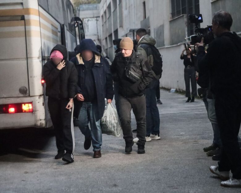 ΟΠΕΚΕΠΕ: Στο κτίριο της Ευρωπαϊκής Εισαγγελίας οι 15 συλληφθέντες για τις παράνομες αγροτικές επιδοτήσεις