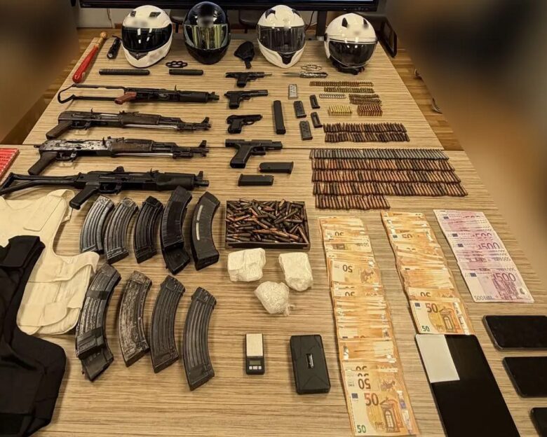 Greek Mafia: Το οπλοστάσιο που βρήκε η Αστυνομία στη γιάφκα της Καλλιθέας