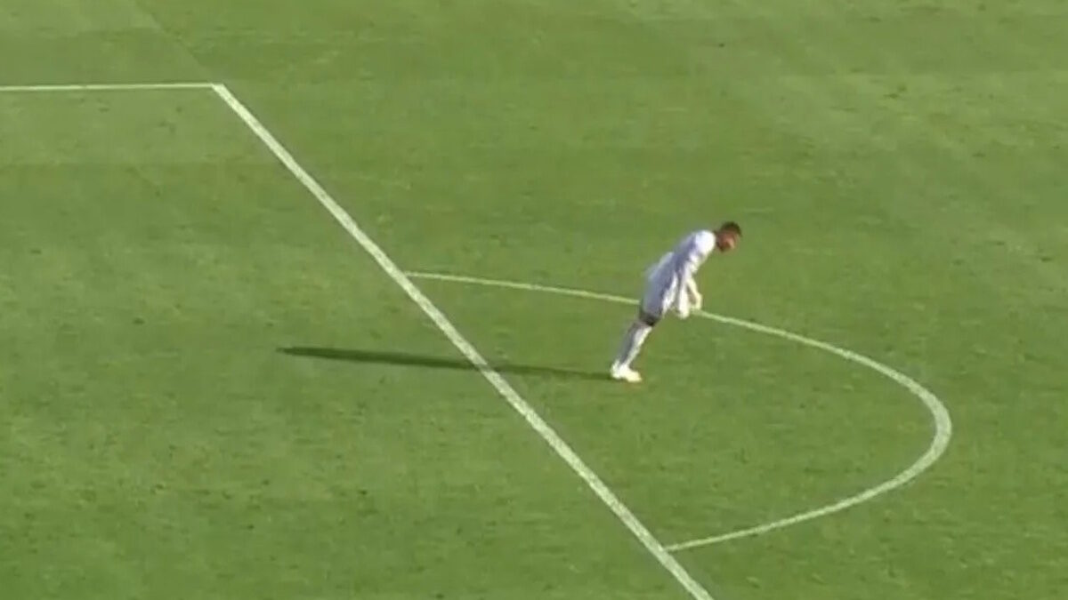 Πάγωσαν στο Γουινέα – Σουδάν: Κατέρρευσε ο τερματοφύλακας Ζεσούς Οβόνο κατά τη διάρκεια του αγώνα για το Copa Africa