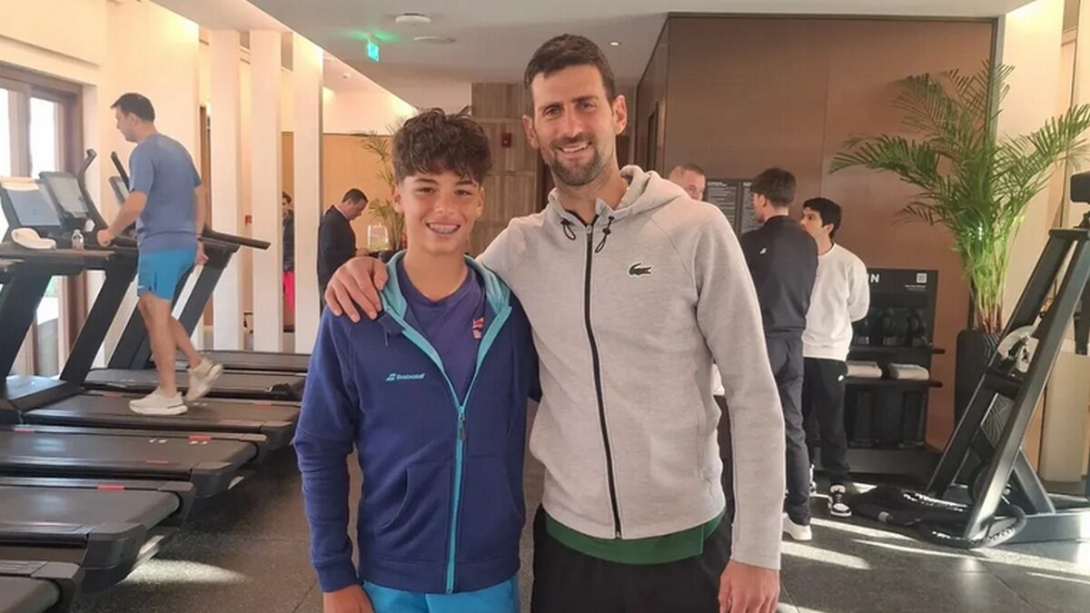 Ο Ραφαήλ Παγώνης συνάντησε τον Νόβακ Τζόκοβιτς: «Απίστευτη μέρα»