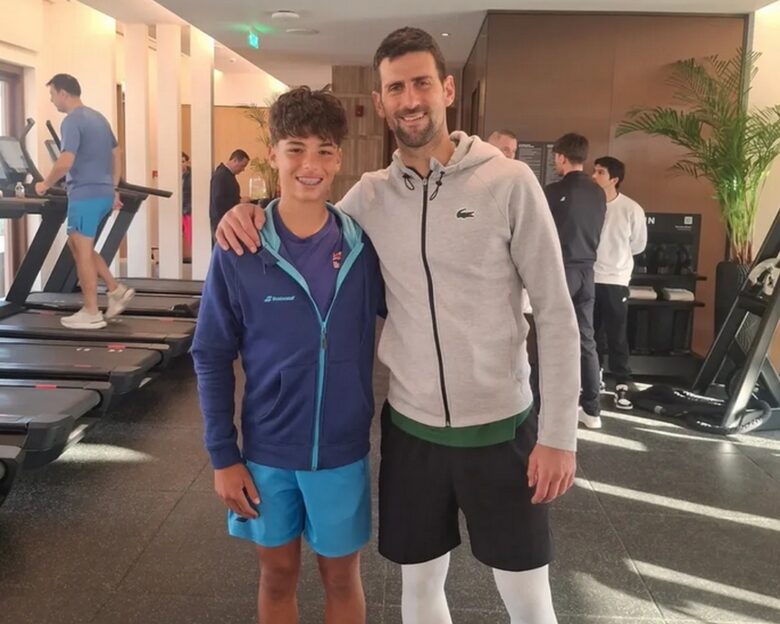 Ο Ραφαήλ Παγώνης συνάντησε τον Νόβακ Τζόκοβιτς: «Απίστευτη μέρα»