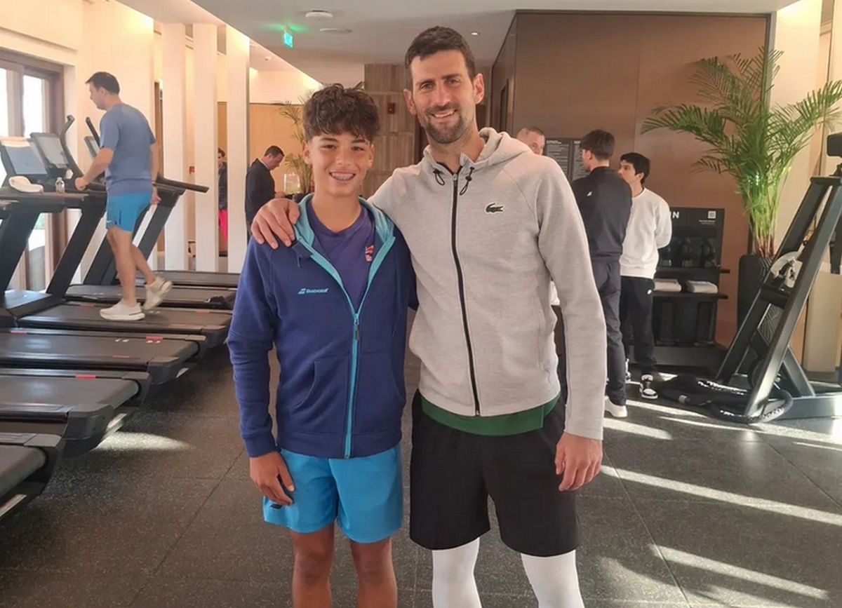 Ο Ραφαήλ Παγώνης συνάντησε τον Νόβακ Τζόκοβιτς: «Απίστευτη μέρα»