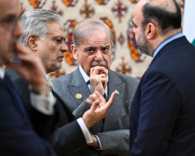 «Ντου» στο τετ α τετ Πούτιν και Ερντογάν έκανε ο πρωθυπουργός του Πακιστάν – Τον έστησε 40 λεπτά ο Ρώσος πρόεδρος