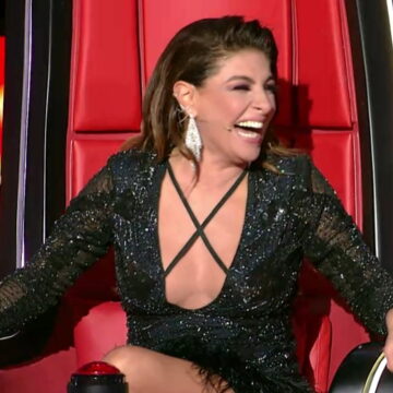 Η Έλενα Παπαρίζου