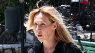 Εβελίνα Παπούλια