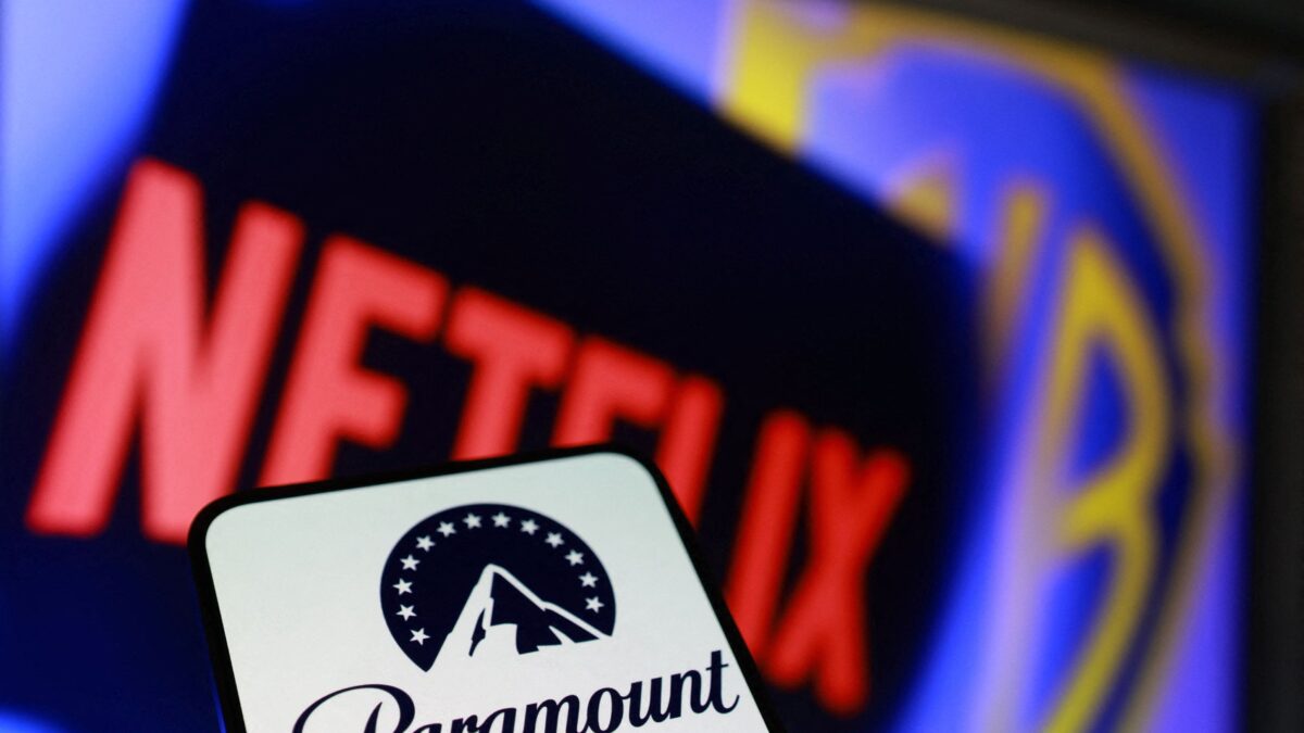 Paramount, Netflix και Warner Bros logos