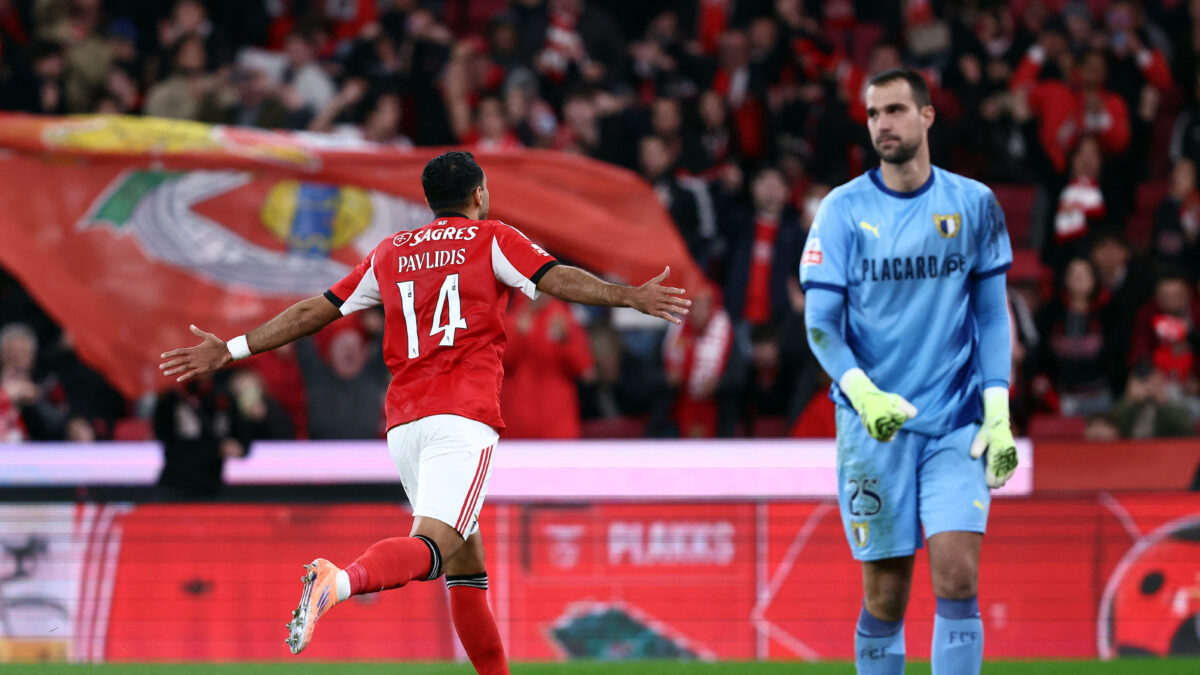 Ο Βαγγέλης Παυλίδης πανηγυρίζει κόντρα στη Φαρμαλικάο