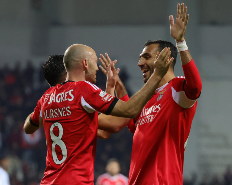 «Ύμνοι» Μουρίνιο για Παυλίδη: «Οι διαιτητές του στέρησαν και 4ο γκολ»