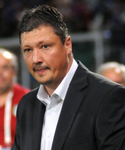 Ο Λούμπο Πένεφ ως προπονητής της εθνικής Βουλγαρίας (AP Photo