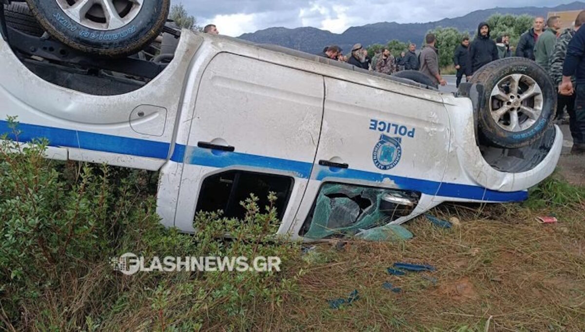 To περιπολικό που διέλυσαν στα Χανιά