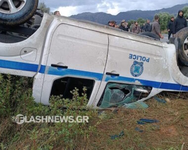 To περιπολικό που διέλυσαν στα Χανιά