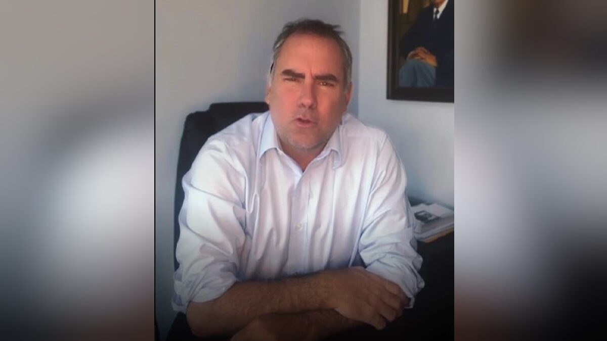 Ο υποψήφιος της δεξιάς στο Περού, Ραφαέλ Μπελαούντε