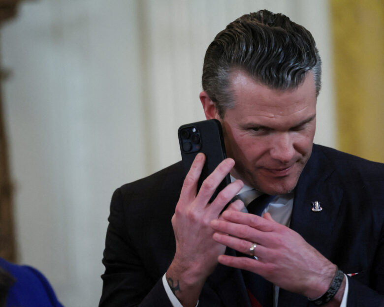 Πόρισμα – φωτιά για τον Πιτ Χέγκσεθ: Κατηγορείται ότι έθεσε τον στρατό των ΗΠΑ σε κίνδυνο