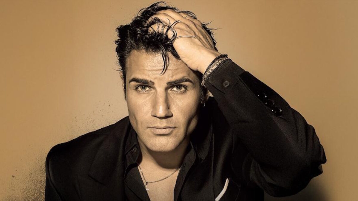 Ο Πέτρος Ιακωβίδης