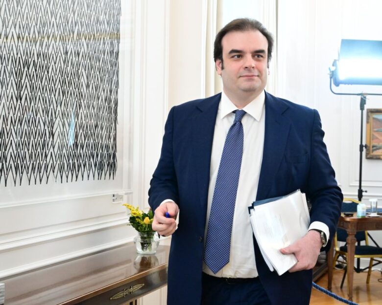 Πιερρακάκης: Έφτασε η ώρα της κάλπης στο Eurogroup – Στις Βρυξέλλες κρίνεται τo ελληνικό «στοίχημα» για την προεδρία