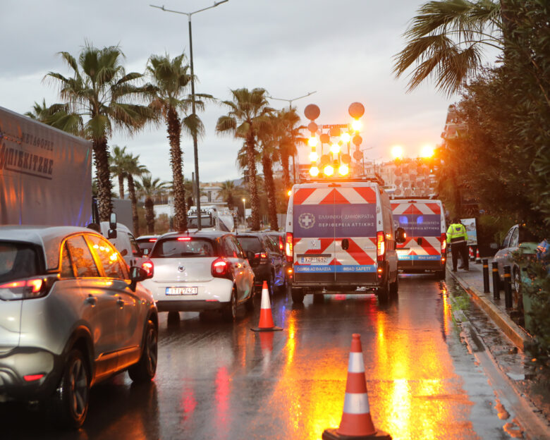 Κακοκαιρία Byron: Από μία λωρίδα η κυκλοφορία στη νέα εθνική Αθηνών – Κορίνθου – Ποιοι δρόμοι έχουν κλείσει