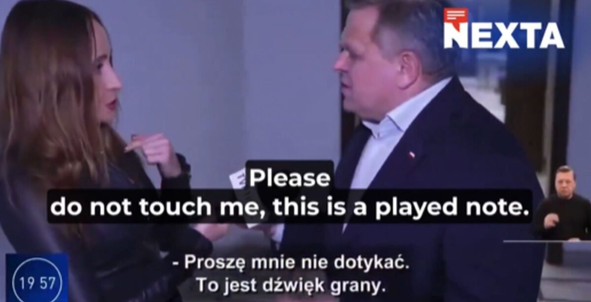 «Παρακαλώ, μη με αγγίζετε» είπε η δημοσιογράφος σε γερουσιαστή της Πολωνίας