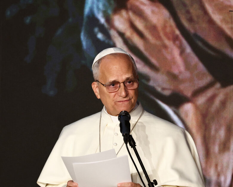 Λίβανος: Ο πάπας Λέων καλεί τους θρησκευτικούς ηγέτες να ενωθούν απέναντι στη βία και τη μισαλλοδοξία