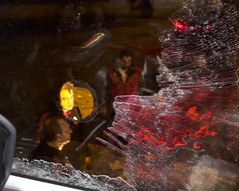 Επίθεση με πέτρες στο πούλμαν της Γαλατάσαραϊ μετά το ματς με τη Μπούρσασπορ