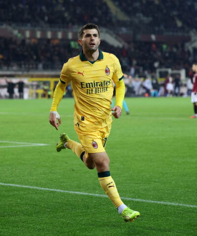 Ο Πούλισικ πανηγυρίζει για τη Μίλαν