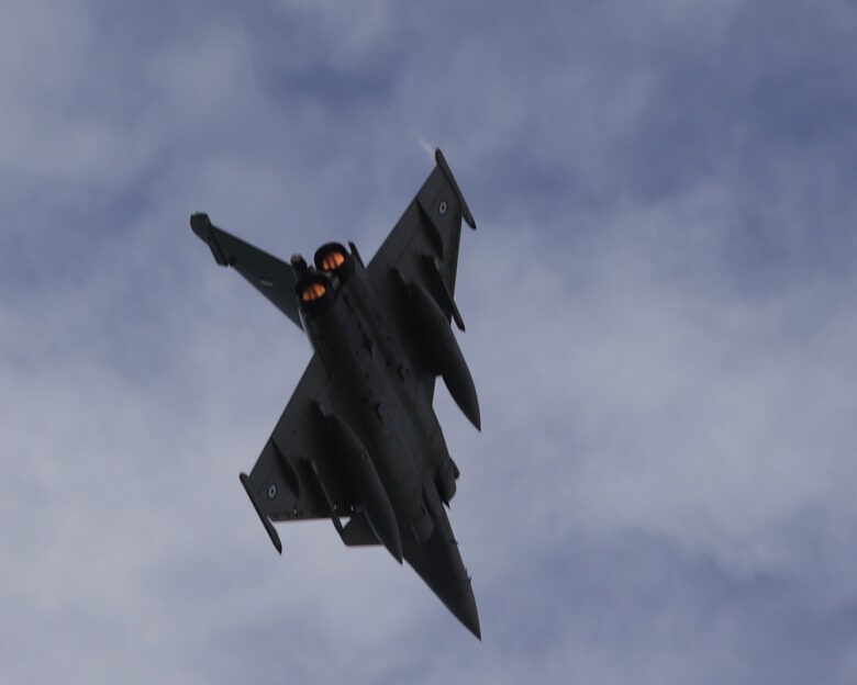 Rafale: Υπερψηφίστηκε από τη Βουλή η εν συνεχεία υποστήριξη στα προηγμένα ελληνικά μαχητικά αεροσκάφη – Αντιδράσεις από την αντιπολίτευση