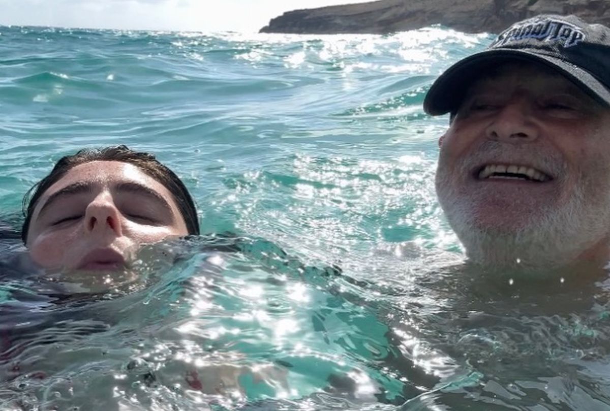 Η Ρόμι Ράινερ με τον πατέρα της Ρομπ Ράινερ