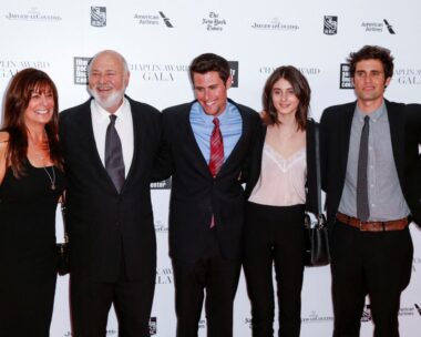 Ο Ρομπ Ράινερ με τη γυναίκα του και τα παιδιά του Νικ, Ρόμι και Τζέικ