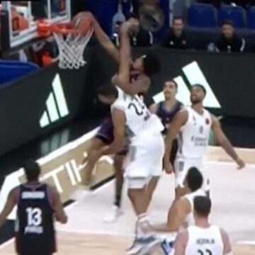 Το κάρφωμα της χρονιάς στην Euroleague: Ο Ρόντεν κατεδάφισε τον Ταβάρες