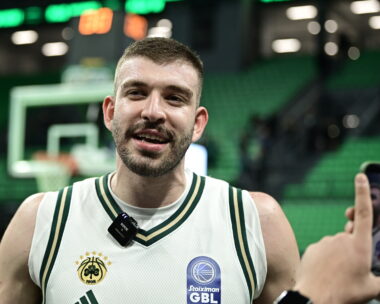 Ο Ρογκαβόπουλος κόντρα στον Πανιώνιο (ΜΙΧΑΛΗΣ ΚΑΡΑΓΙΑΝΝΗΣ