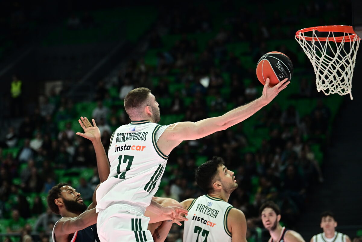 Ο Ρογκαβόπουλος κόντρα στον Πανιώνιο (ΜΙΧΑΛΗΣ ΚΑΡΑΓΙΑΝΝΗΣ