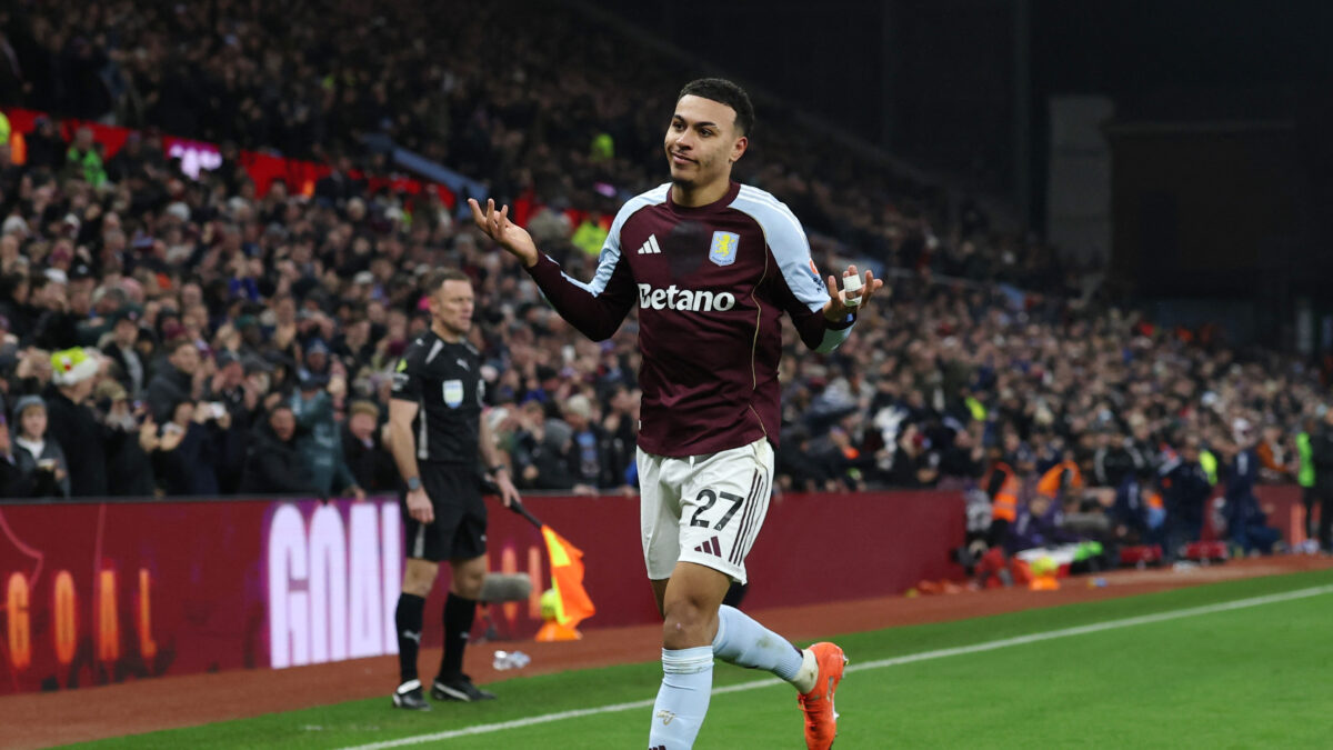 Ο Ρότζερς πανηγυρίζει για την Άστον Βίλα