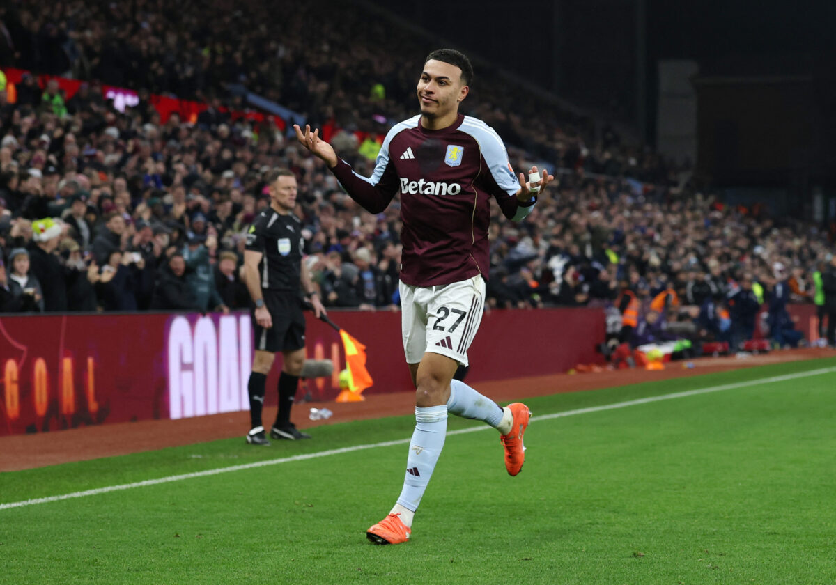 Ο Ρότζερς πανηγυρίζει για την Άστον Βίλα