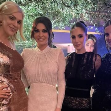 Η Κίμπερλι Γκιλφόιλ διασκέδασε στο φιλανθρωπικό δείπνο της «Ελπίδας» υπό τους ήχους του Κωνσταντίνου Αργυρού