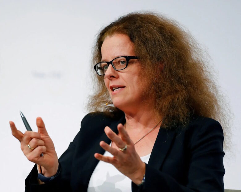 ΕΚΤ: Αύξηση επιτοκίων προβλέπεται από την Ιζαμπέλ Σνάμπελ και τους οικονομολόγους