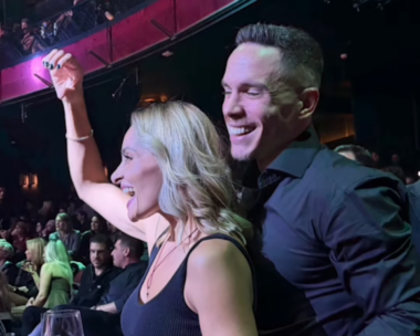 Πετρούνιας