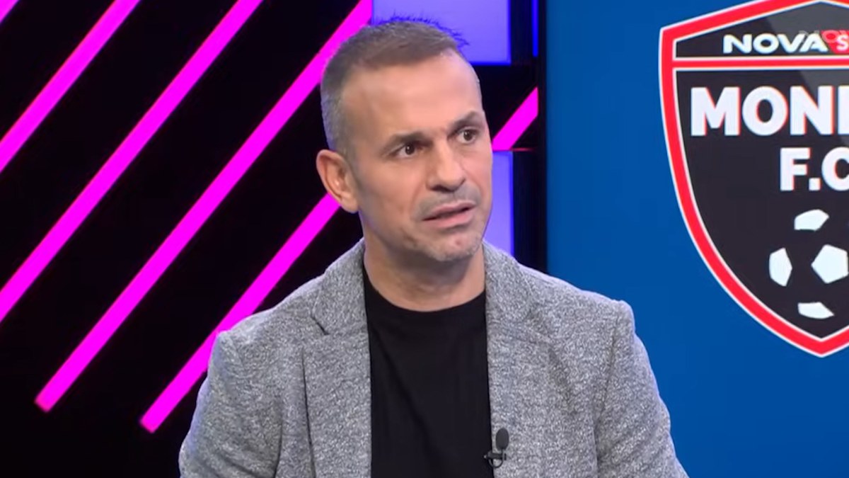 Ο Ντέμης Νικολαΐδης