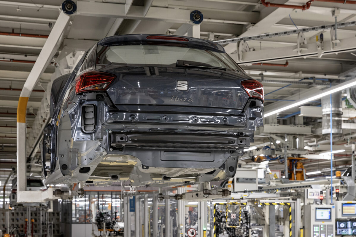 eat-starts-production-of-the-new-ibiza-and-arona-at-its-factory-in-martorell-04